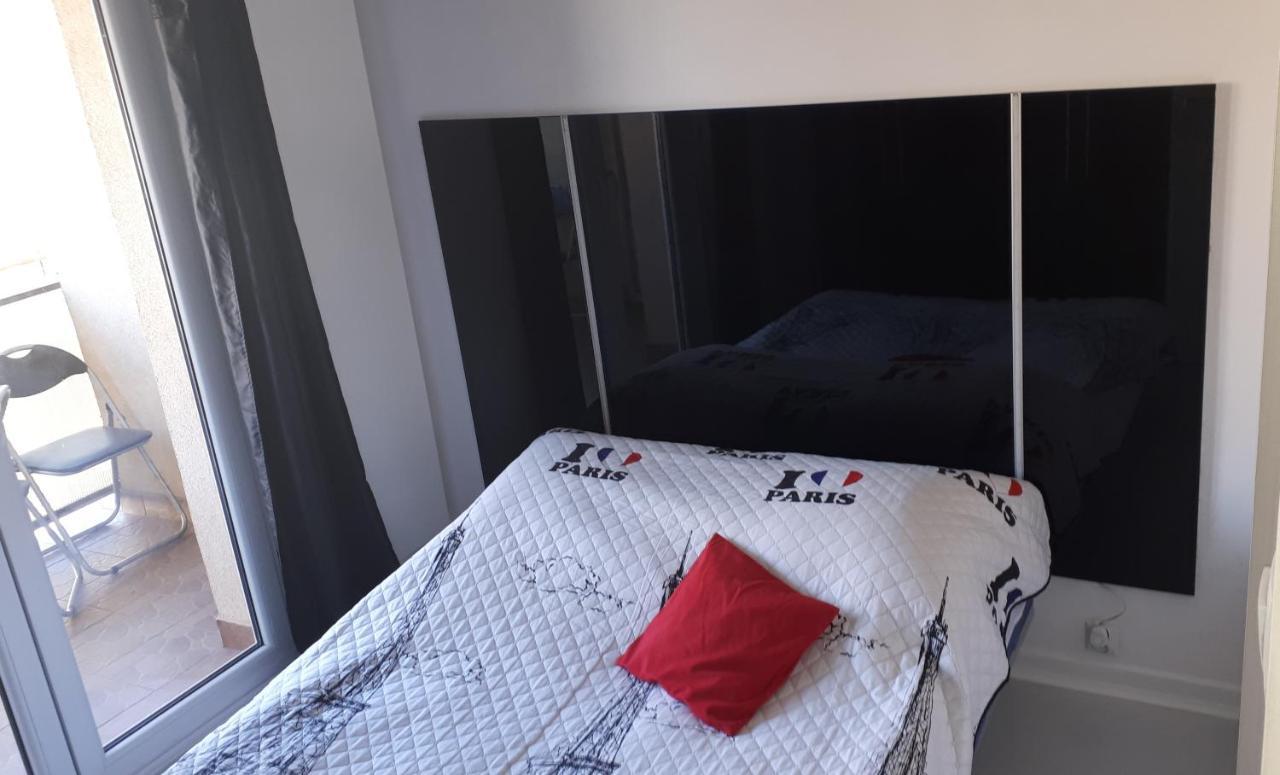 Apartamenty Centrum Rynek Market City Center Kielce Buitenkant foto